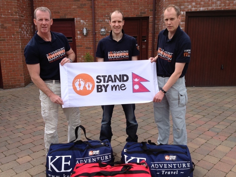 Everest Team depart