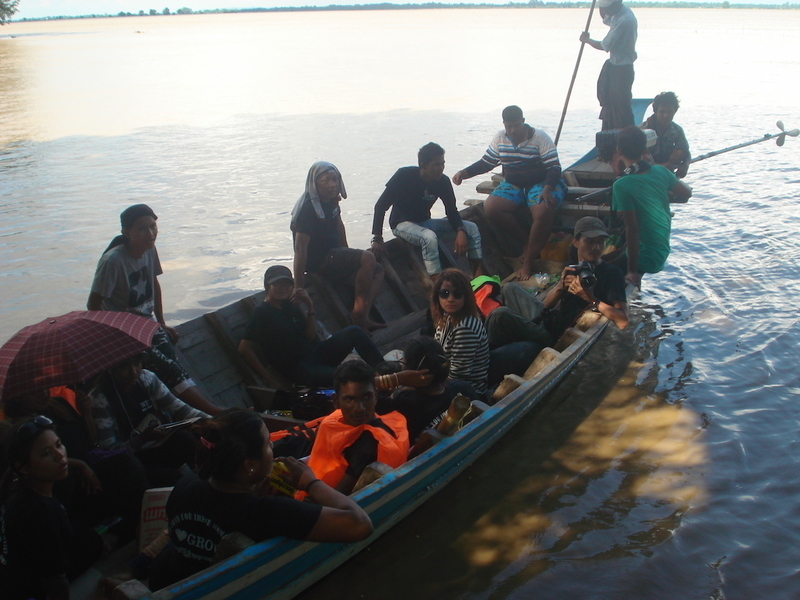 Burma Floods: Relief teams